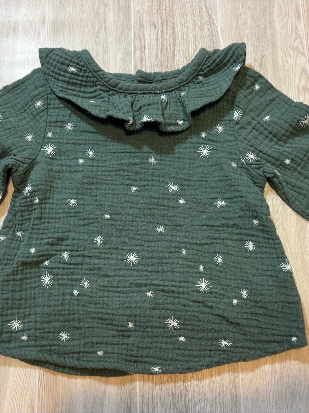 Grayson Collective Girls' Dark Green Star-Print Ruffle Collar 100% Cotton